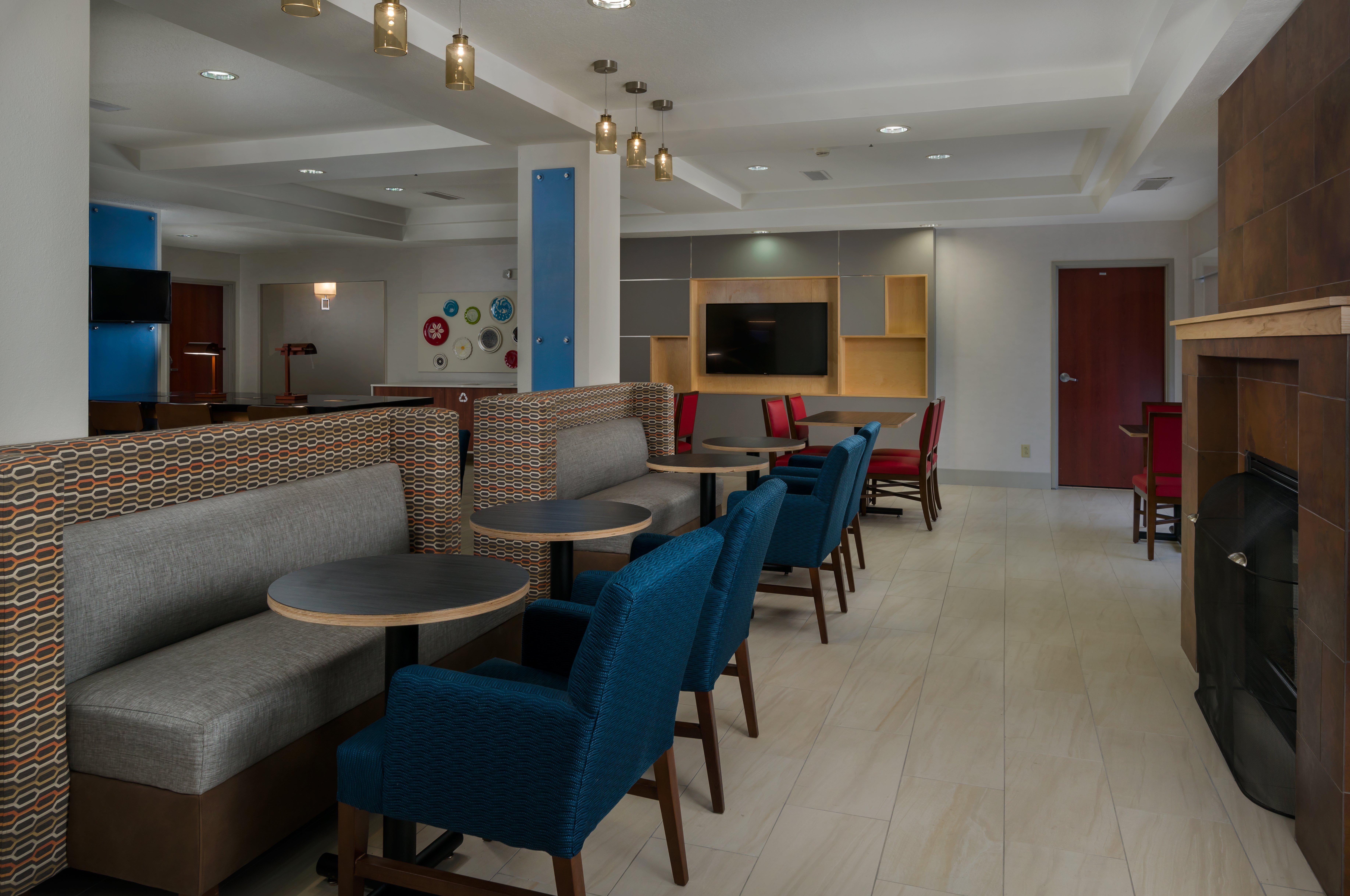 Holiday Inn Express Lawrence By Ihg Exteriér fotografie