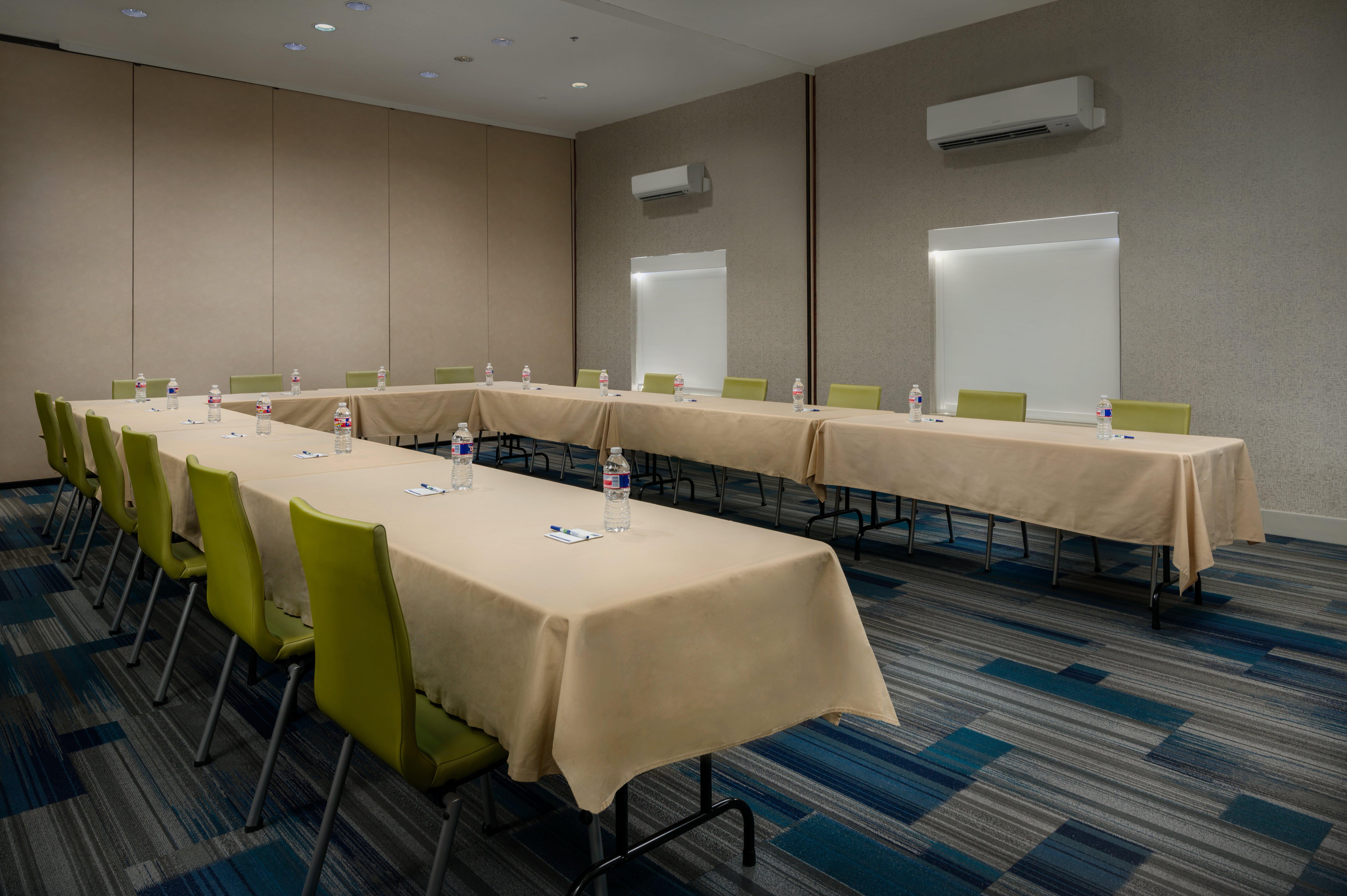 Holiday Inn Express Lawrence By Ihg Exteriér fotografie