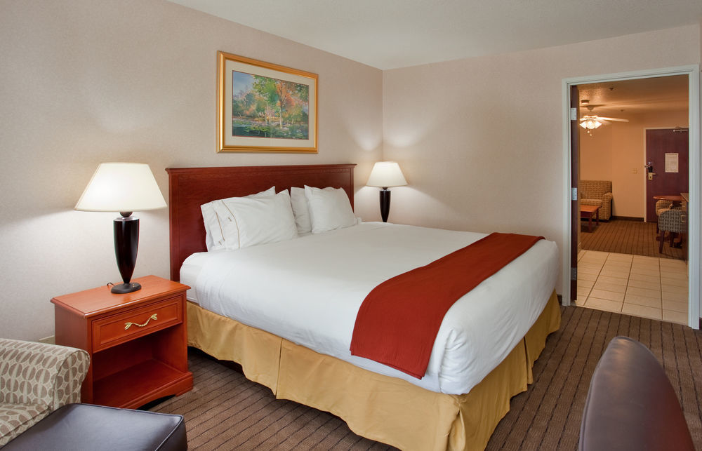 Holiday Inn Express Lawrence By Ihg Exteriér fotografie