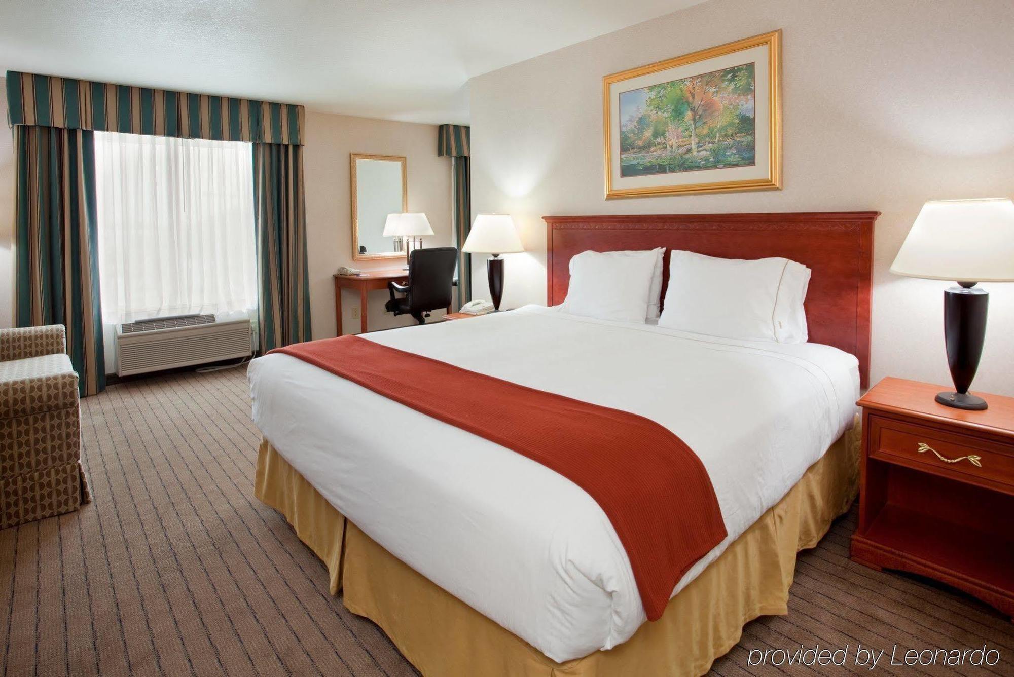 Holiday Inn Express Lawrence By Ihg Exteriér fotografie