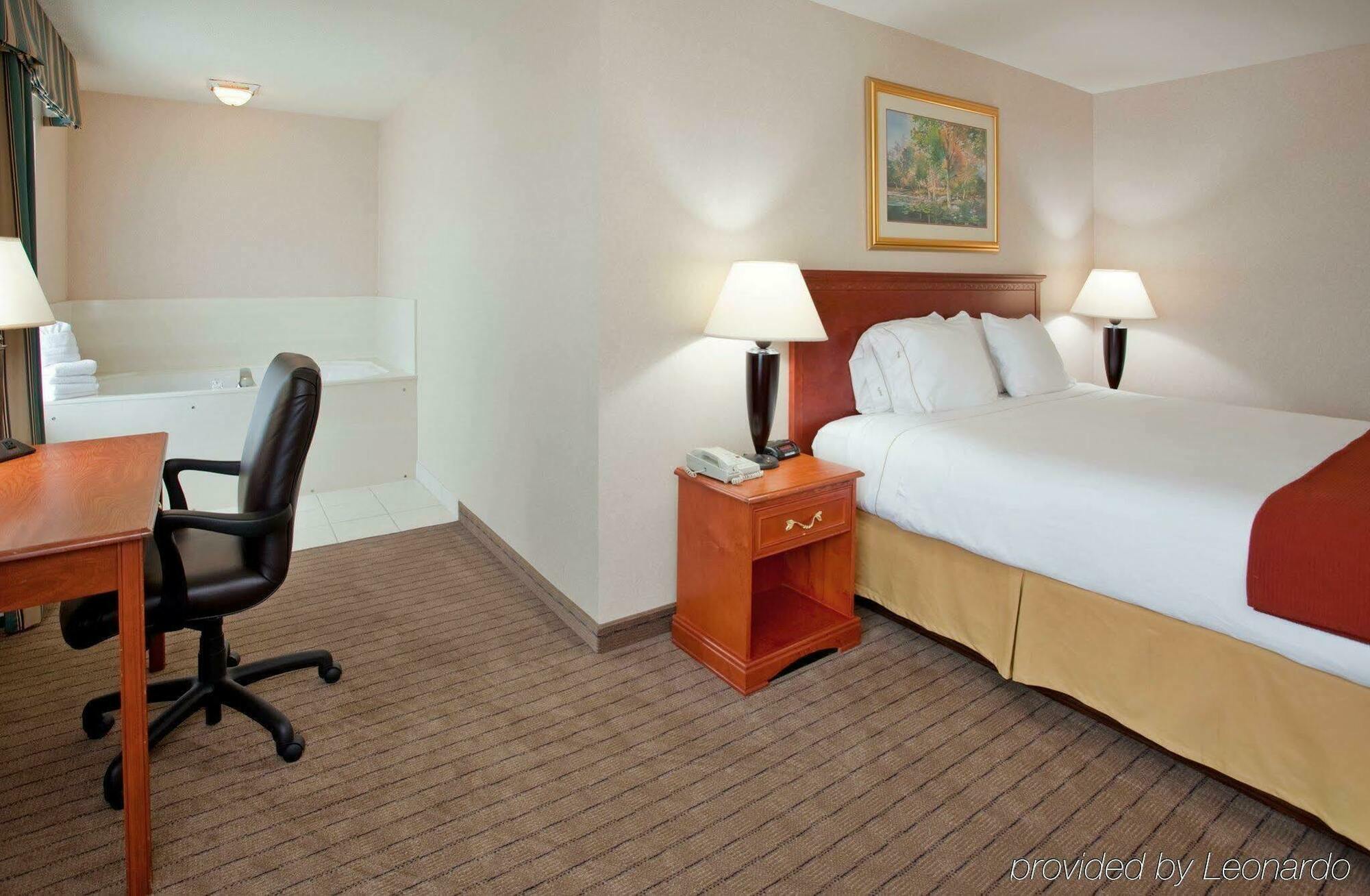 Holiday Inn Express Lawrence By Ihg Exteriér fotografie