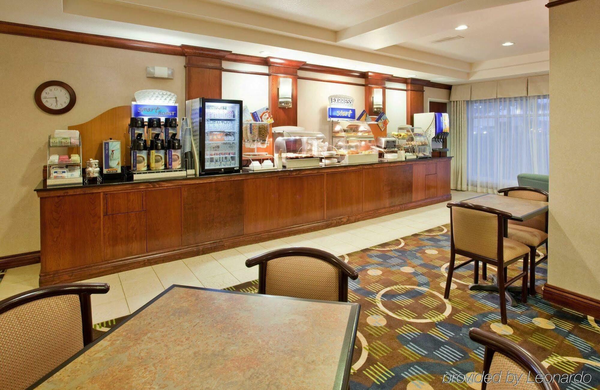 Holiday Inn Express Lawrence By Ihg Exteriér fotografie