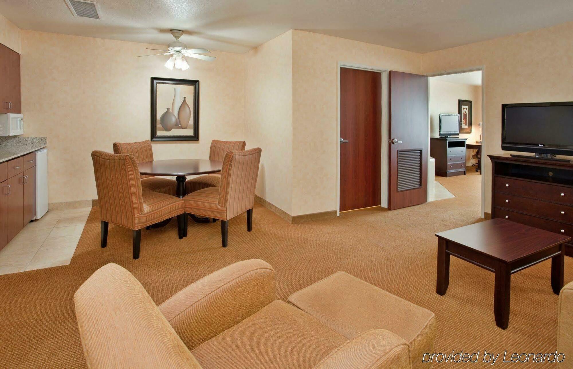 Holiday Inn Express Lawrence By Ihg Exteriér fotografie